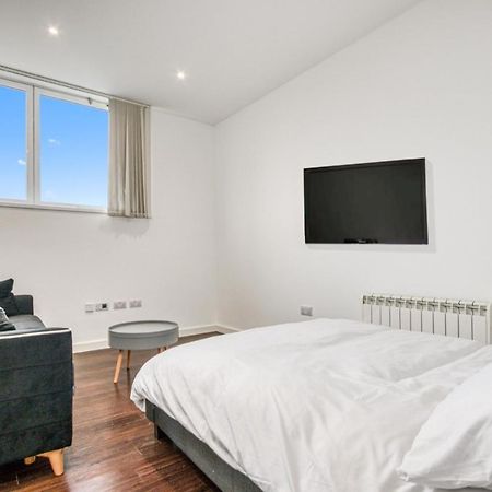 Stylish Studio By Heathrow Airport Apartment London Exterior photo
